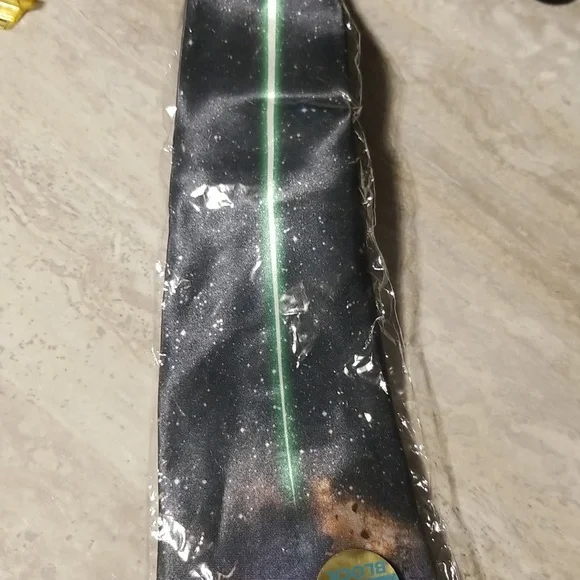 New Star wars tie - Picture 2 of 4